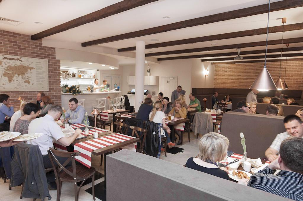 Apartamenty Mesa Grill Restaurant Cafe Dzwirzyno Ngoại thất bức ảnh